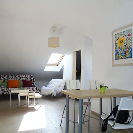 A&n Eduardo Ocon, Center Apartment *